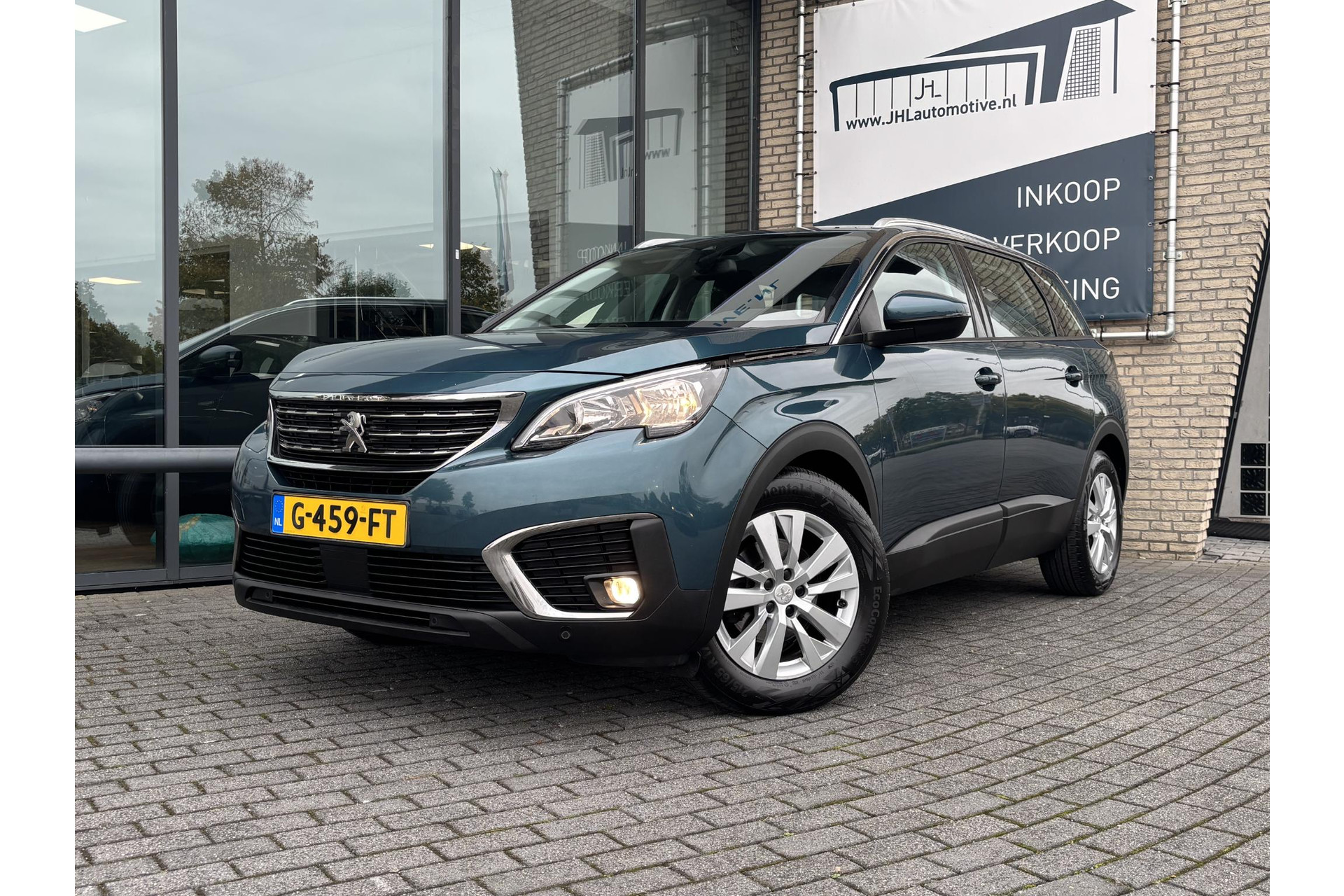 Peugeot 5008 1.2 PureTech*NAVI*CAM*HAAK*CRUISE*ECC*CARPLAY*7PER